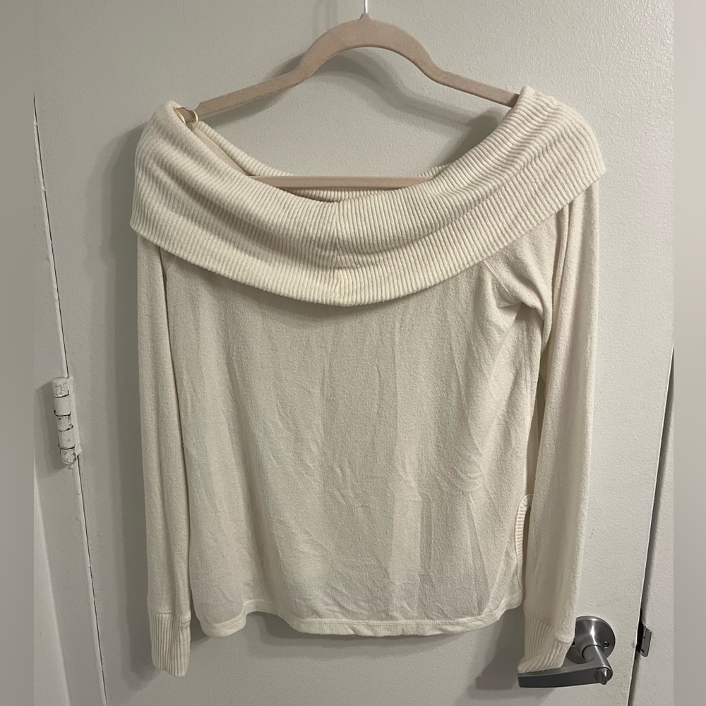 Sweater - Picture 2 of 2